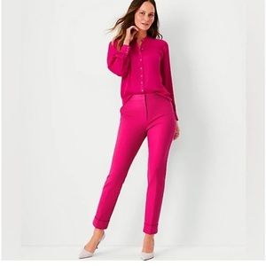 Ann Taylor High rise Eva ankle pant in Fuschia Size 8